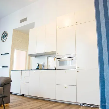 Modern And Luxury 2 Bedroom On Island In The Marina Harbour Daire *