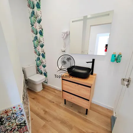 Daire Modern And Luxury 2 Bedroom On Island In The Marina Harbour Benalmádena
